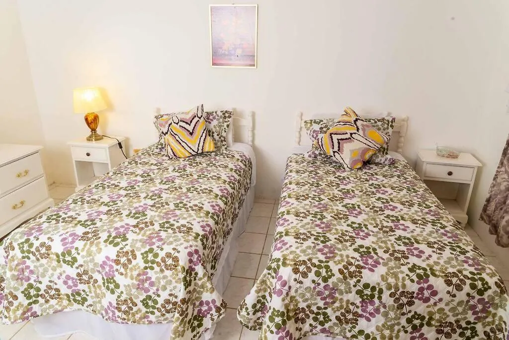 Bungalow On The Terrace Montego Bay Villa