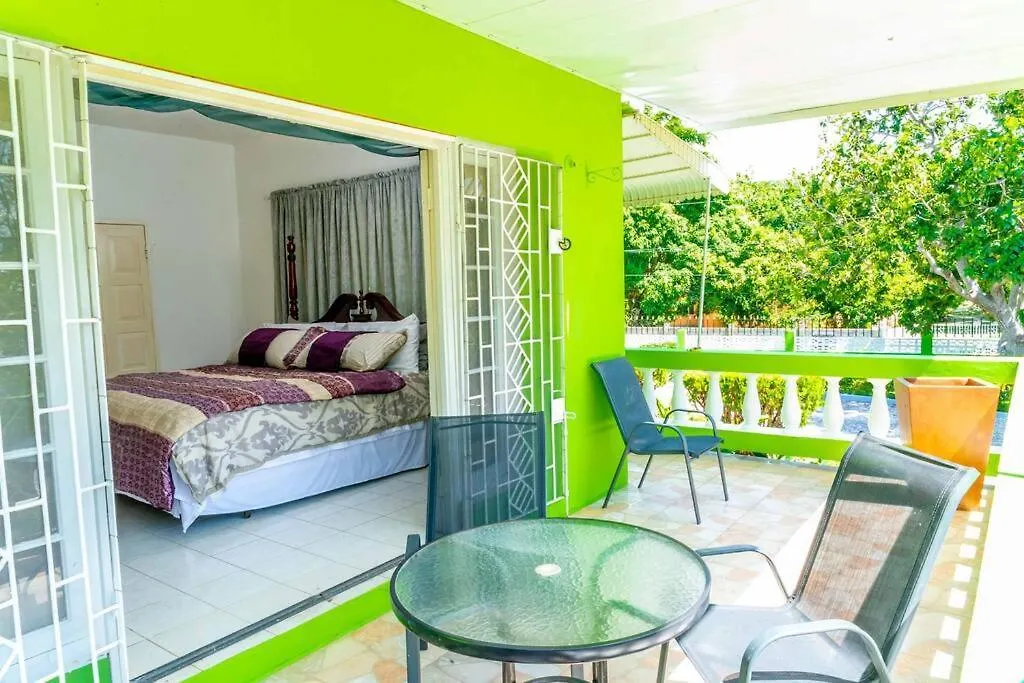Bungalow On The Terrace Montego Bay